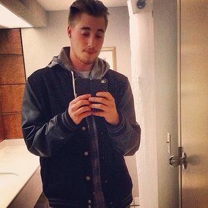 Meet your Posher, Josh